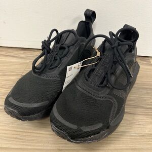 Adidas NMD_V3 J Boost Boys Running Shoes Triple Black Youth Size 5.5 GX5683 NWOB